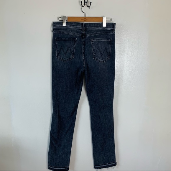 Mother The High-Waisted Rascal Slice Undone Hem Jeans in Friday the 13th Sz 32 - Picture 8 of 13